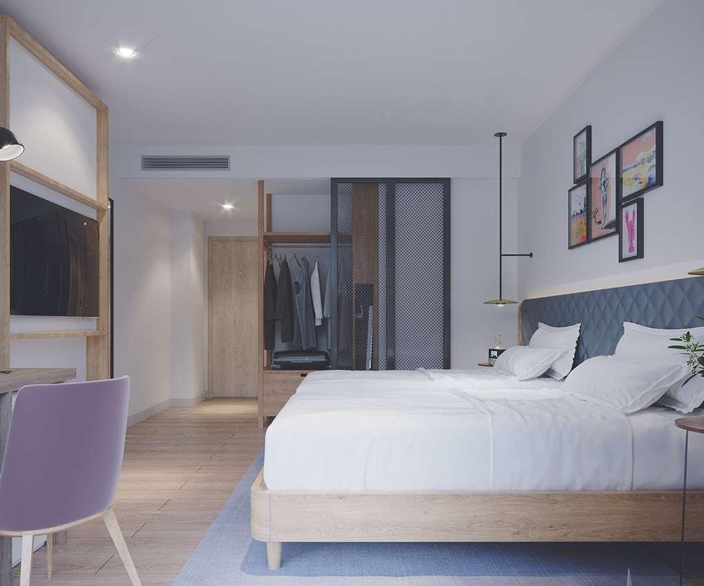 Hilton Garden Inn Tbilisi Riverview Esterno foto