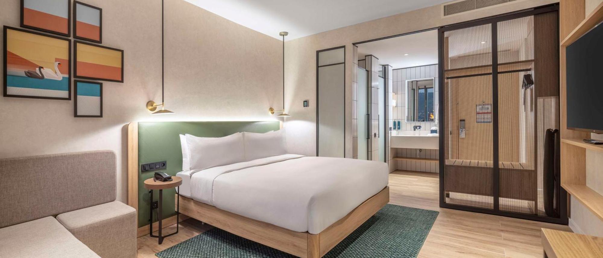 Hilton Garden Inn Tbilisi Riverview Esterno foto