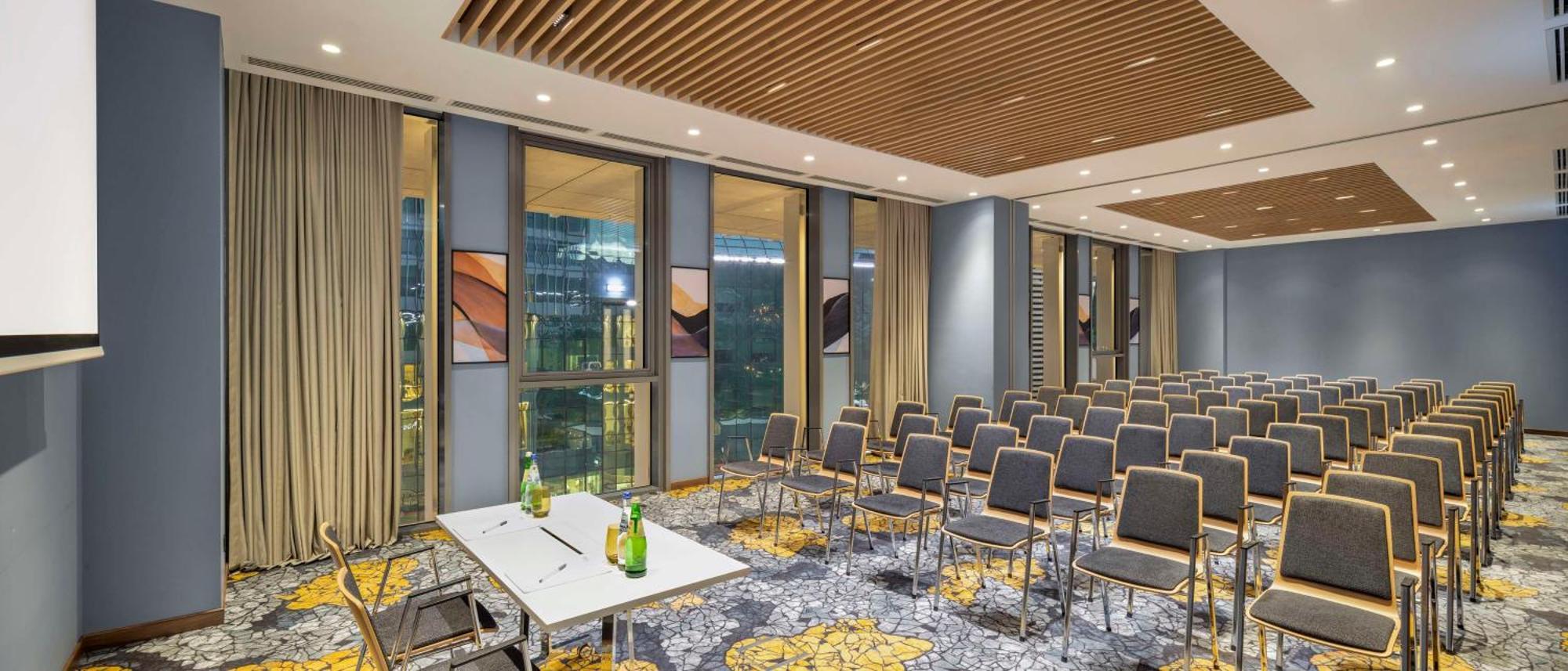 Hilton Garden Inn Tbilisi Riverview Esterno foto